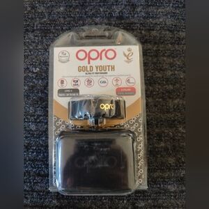 OPRO Gold Youth Ultra Fit Mouthguard